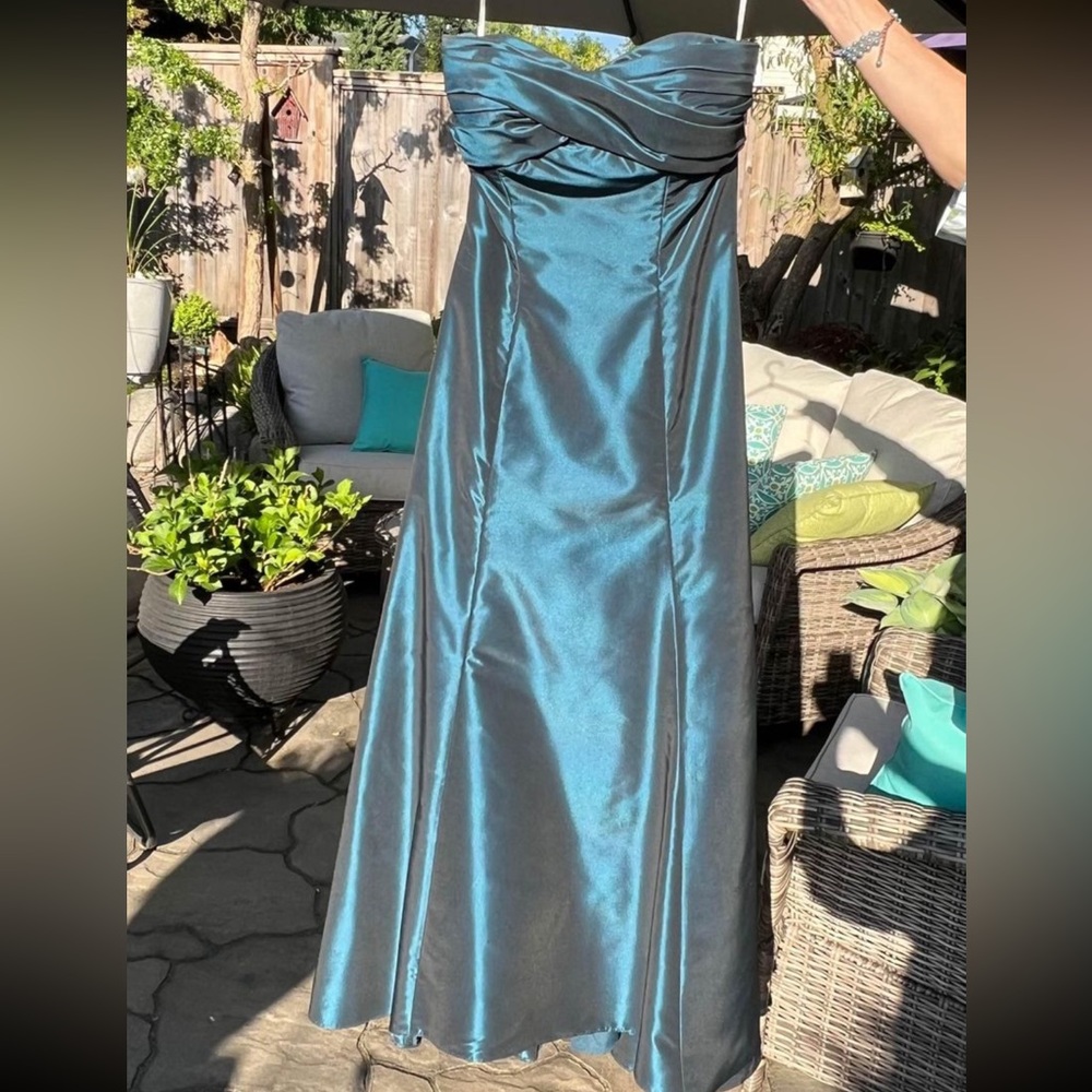 Teal grad prom dress